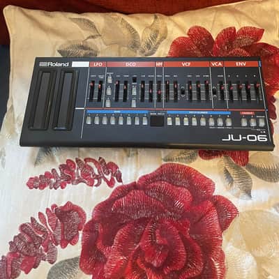 Roland JU-06 Boutique Series Digital Synthesizer Sound Module 2015 - Present - Black