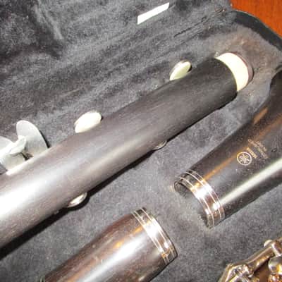 Yamaha YCL-450N Intermediate Bb Clarinet with Nickel-Plated Keys 2015s - Black image 5
