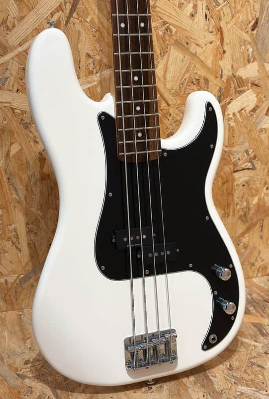 Squier Vintage Modified Precision Bass