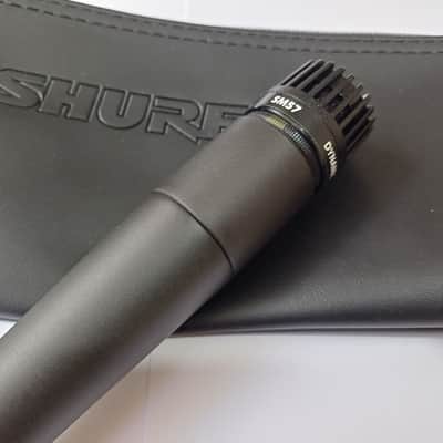 Shure SM57 Cardioid Dynamic Microphone - with zip case and mic clip image 6