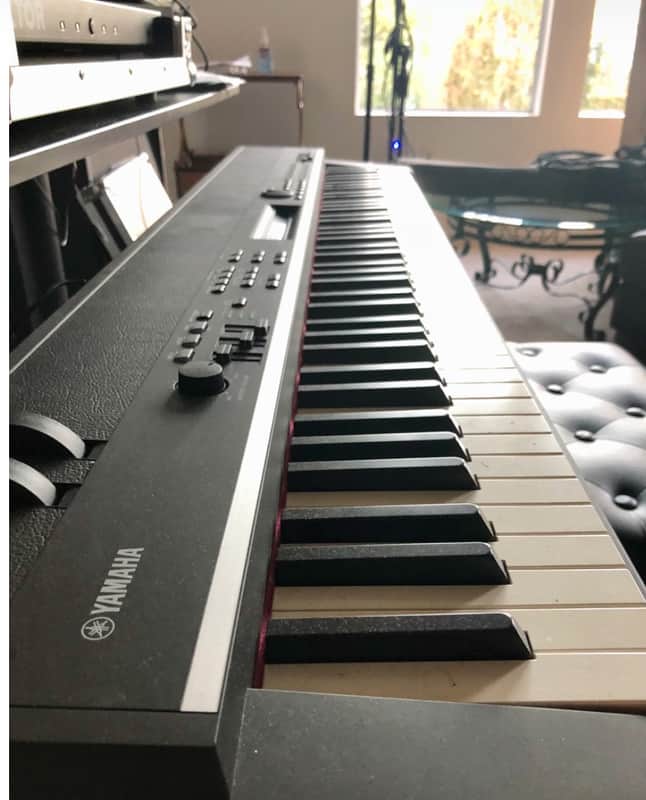 Yamaha CP4 Stage Inkl. Gator Wood Heavy Flight Case image 1