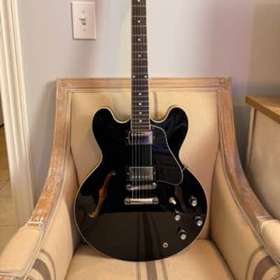 Gibson ES-335 Semi-hollow body Electric Guitar - Vintage Ebony Gibson ES-335 Semi-hollow body Electric Guitar - Vintage Ebony 2022 - Ebony image 2