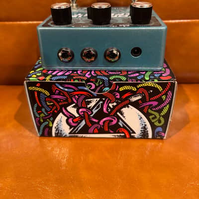 Catalinbread Coriolis Effect 2019 - 2023 - Blue image 3