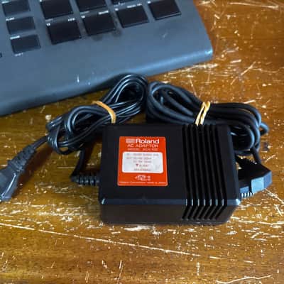 Roland R-5 Human Rhythm Composer Drum Machine NEW INTERNAL BATTERY image 9