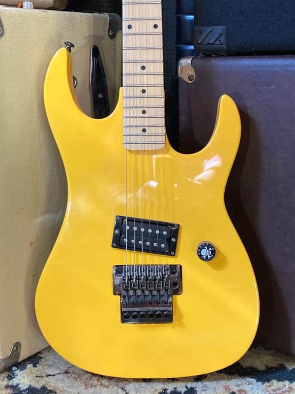 B.C. Rich Gunslinger Retro 2008 - Yellow image 1