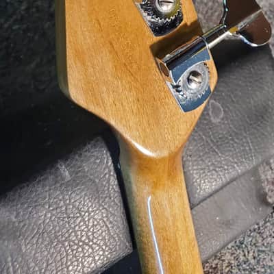 Peavey  Foundation  83/84 Sunburst image 20