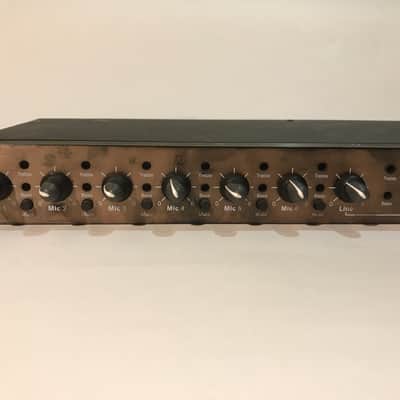 Beyerdynamic MIX-10 NG2 Rackmount microphone mixer image 2