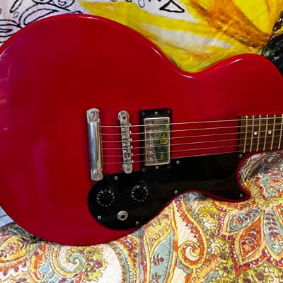 Gibson Melody Maker 1986 USA Electric Guitar Red Finish image 2