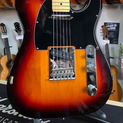 Rare Fender American Standard Telecaster 60th anniversary USA 2011 Sunburst Maple Fretboard + Etui et papiers d'origine image 5
