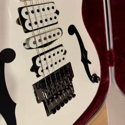 Ibanez PGM300RE-WH 20th Anniversary Paul Gilbert Signature 2009 - White image 6