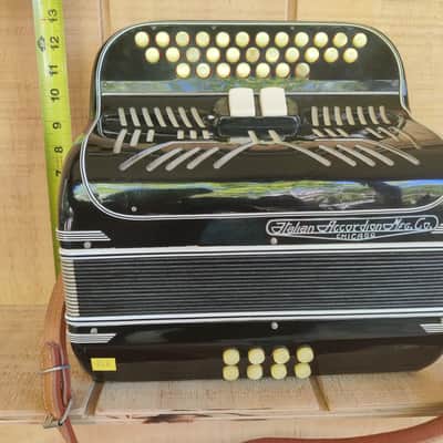 1950s Paolo Soprani 3v Club C/F Accordion image 9