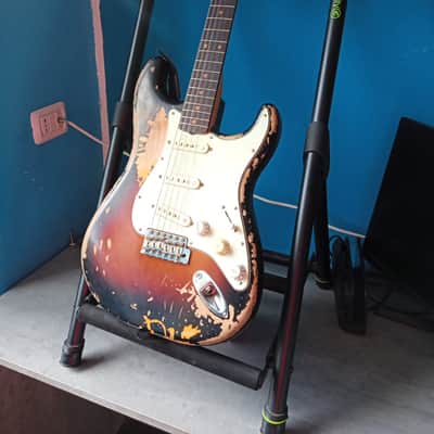 Fender Mike McCready Signature Stratocaster 2023 - Present - 3-Color Sunburst Relic image 9