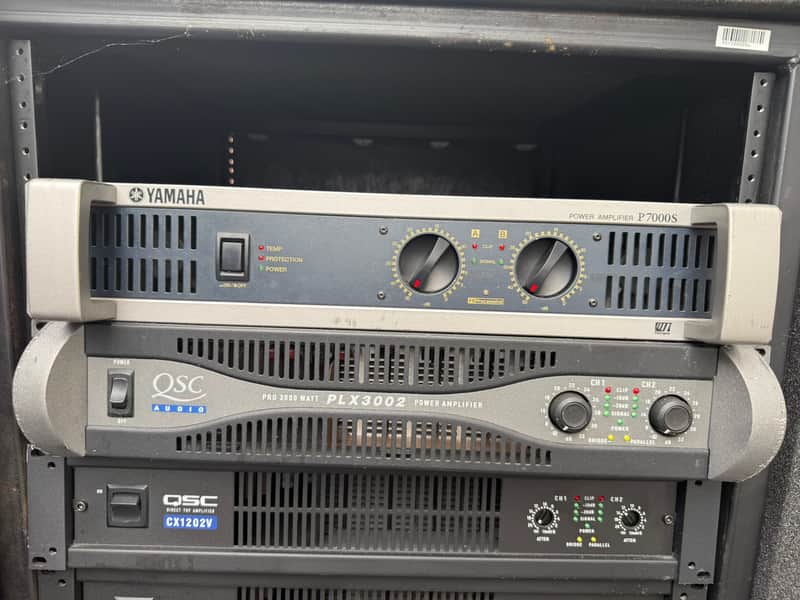 YAMAHA P7000S 2-Chan. Amplifier with Built in Subwoofer Xover (#1