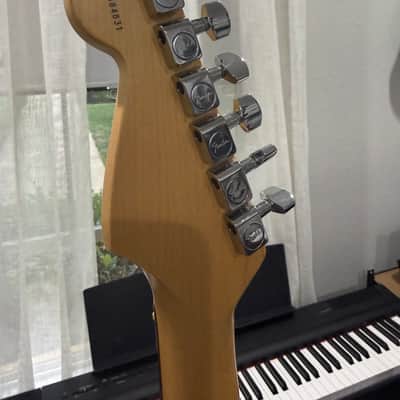 Fender American Hot Rod Roadhouse Stratocaster with Rosewood Fretboard 1997 - 2000 - Candy Apple Red image 9
