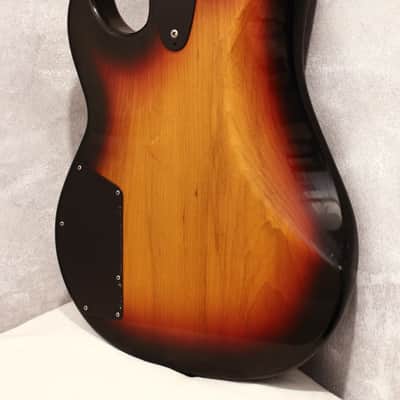 G&L L-2000 Sunburst 1992 image 15
