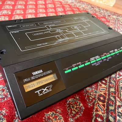Yamaha TX7 FM Synthesizer Expander 1985