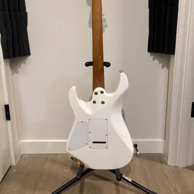 Charvel Pro-Mod DK24 HSS 2PT CM 2024 - Snow White with Gig Bag image 11