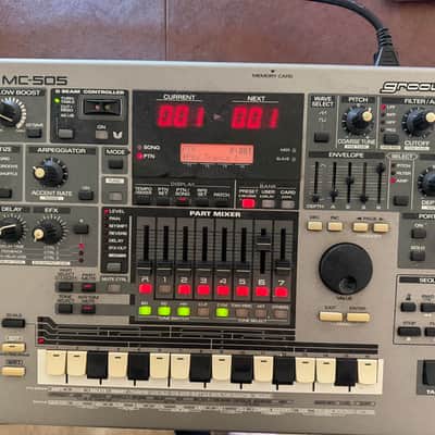 Roland MC-505 Groovebox 1998 - 2002 Gray