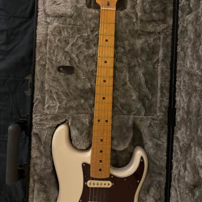 Fender American Ultra Stratocaster with Maple Fretboard image 7