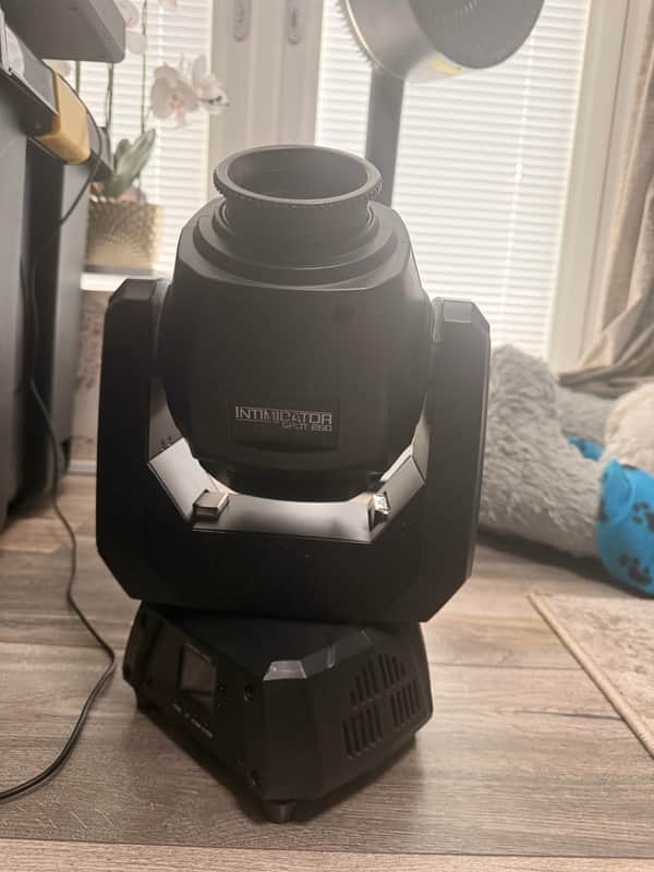 Chauvet Intimidator Spot 260 2018 - Black moving head image 1