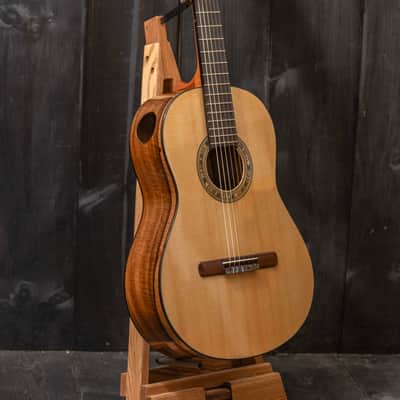 Chris Carrington Classical Guitar SN 384 2023 - Gloss top and sides, satin back image 4