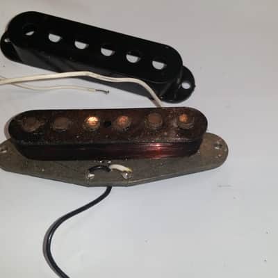 Fender STRATOCASTER Pickup 1979 grey bottom meter read 5.72 image 7