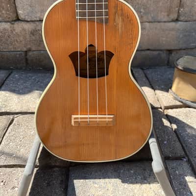 Vintage 1930’s Regal Wendell Hall Concert Ukulele Regal image 2