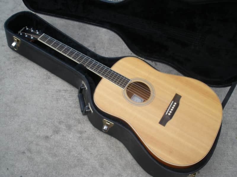 Larrivee D03 Acoustic Guitar - Earlier Model w/ Clear Pickguard image 1