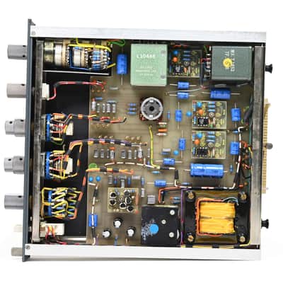 NEVE 33115 Mic Preamp/3-Band EQ Pair + Rack image 9