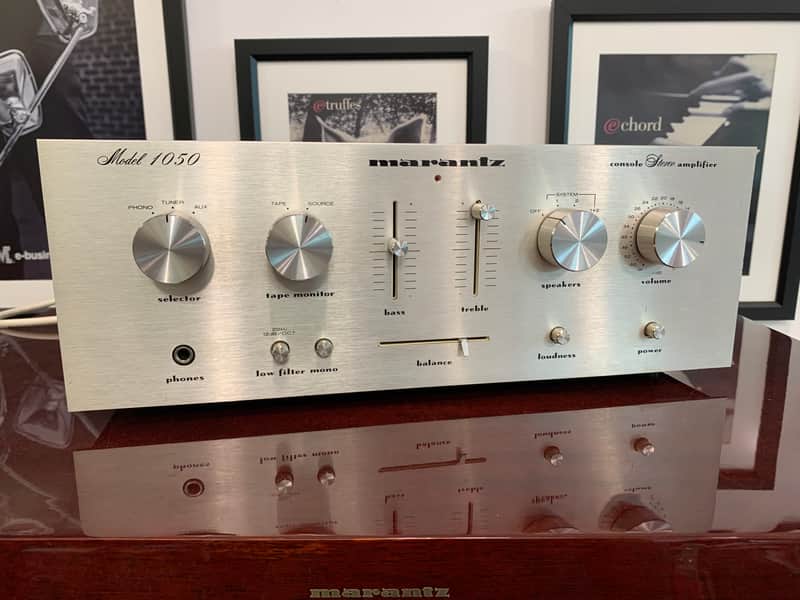 Marantz Model 1050 25-Watt Stereo Solid-State Integrated Amplifier image 1