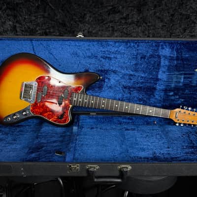 Fender Electric XII from 1966 in 3-tone sunburst with case image 9