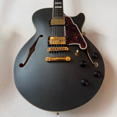 D'Angelico Deluxe SS Semi-Hollow Single Cutaway with Stop-Bar Tailpiece 2010s - Matte Midnight image 2