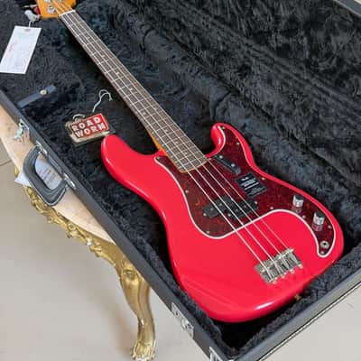 Fender Limited Edition Vintera II Road Worn '60s Precision Bass, Rosewood Fingerboard, Fiesta Red Bild 6