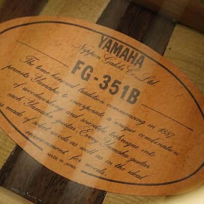 Vintage 1970's Yamaha FG-351B 636mm Scale length Acoustic Guitar Made in Japan image 11