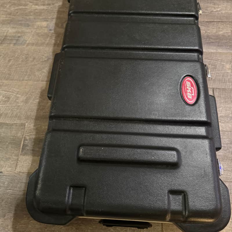 SKB ATA 61 key keyboard case  Mid 2000s - Black Hard Case image 1