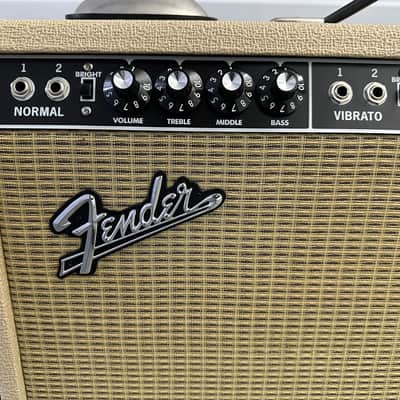 Fender Twin Reverb 40th Anniversary Edition Guitar Amplifier image 2