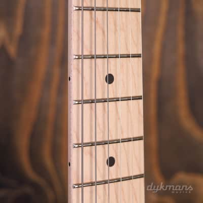 Squier Sonic Stratocaster 2-Color Sunburst image 5