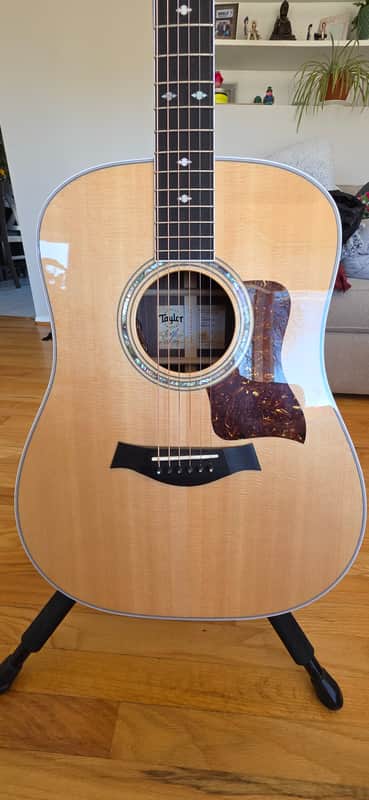 Taylor Legacy 810e 2025 - Present - Natural image 1