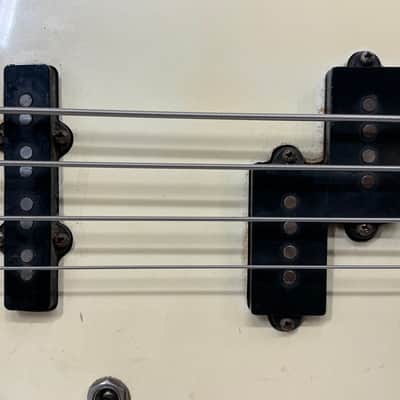 Kramer Striker 700ST Bass Guitar image 9