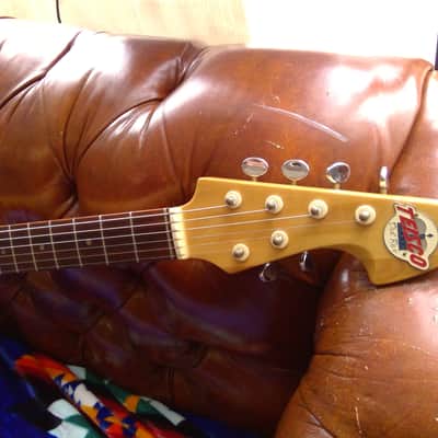 Teisco Del Rey ET-230 w/chipboard case image 5