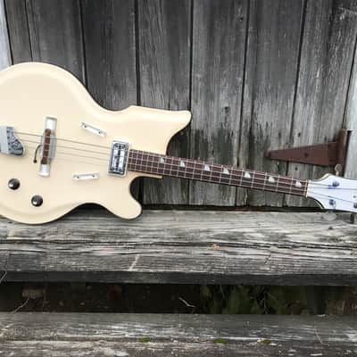 Rare 1961 Valpro National 85 4-string Bass  Res-O-Glas  w/OHSC White image 1