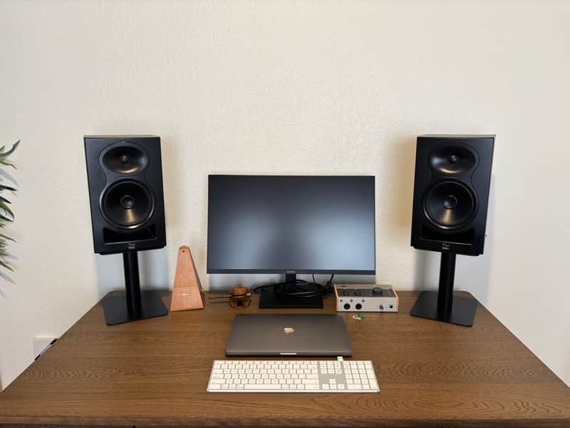 Kali Audio LP-6 Studio Monitors 2018 - Black image 1