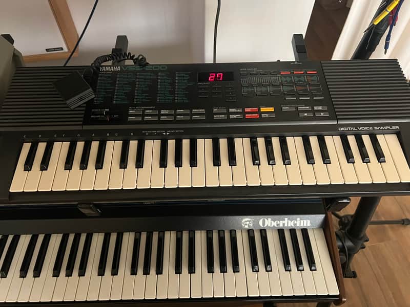Yamaha VSS-200 (midi and audio cables) image 1