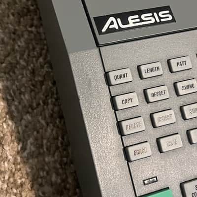 Alesis HR-16 with Linn Drum Eproms installed!! image 7