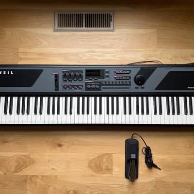 Kurzweil PC3X 88-Key Digital Workstation Synthesizer 2010s - Black