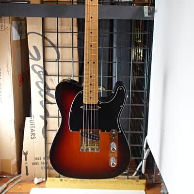 Fender American Special Telecaster with Maple Fretboard 2010 - 2018 - 3-Color Sunburst image 1