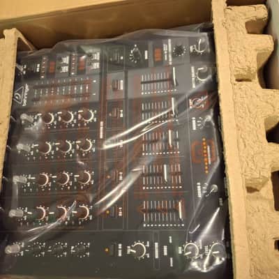 Behringer Pro Mixer DJX900USB (USATO EX DEMO) image 4
