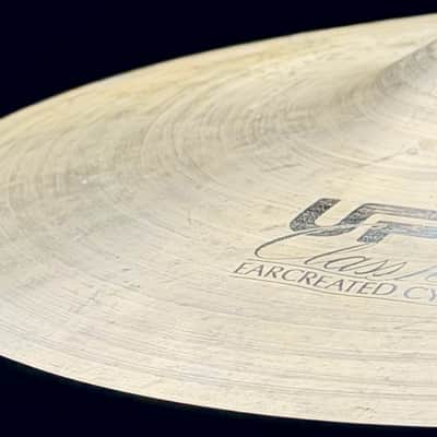 UFIP 10" Class Series Splash Cymbal - 290g image 6