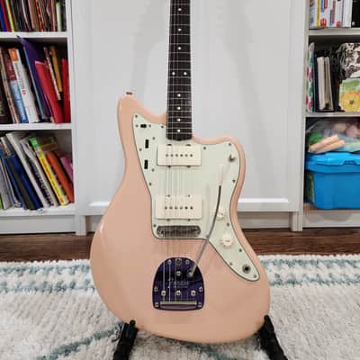2000 Fender American Vintage AVRI '62 Jazzmaster - Shell Pink w/ Matching Headstock image 3