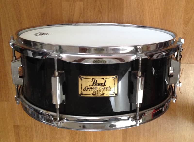 Pearl Custom Classic 5.5x14" One-Piece Solid Maple Snare Drum 1990s image 2